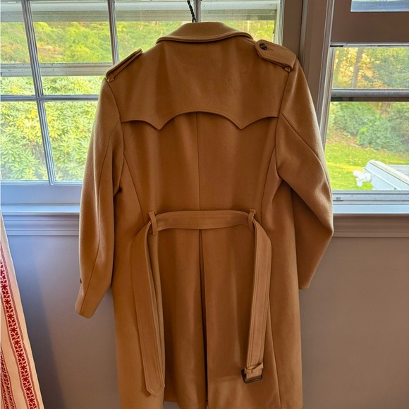 Fall Fashion size 38, women’s oversized Wool Camel colored trench coat. - Picture 5 of 8